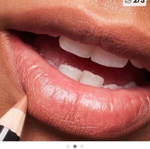 nib GX by Gwen Stefani Lip Liner in Mells ln